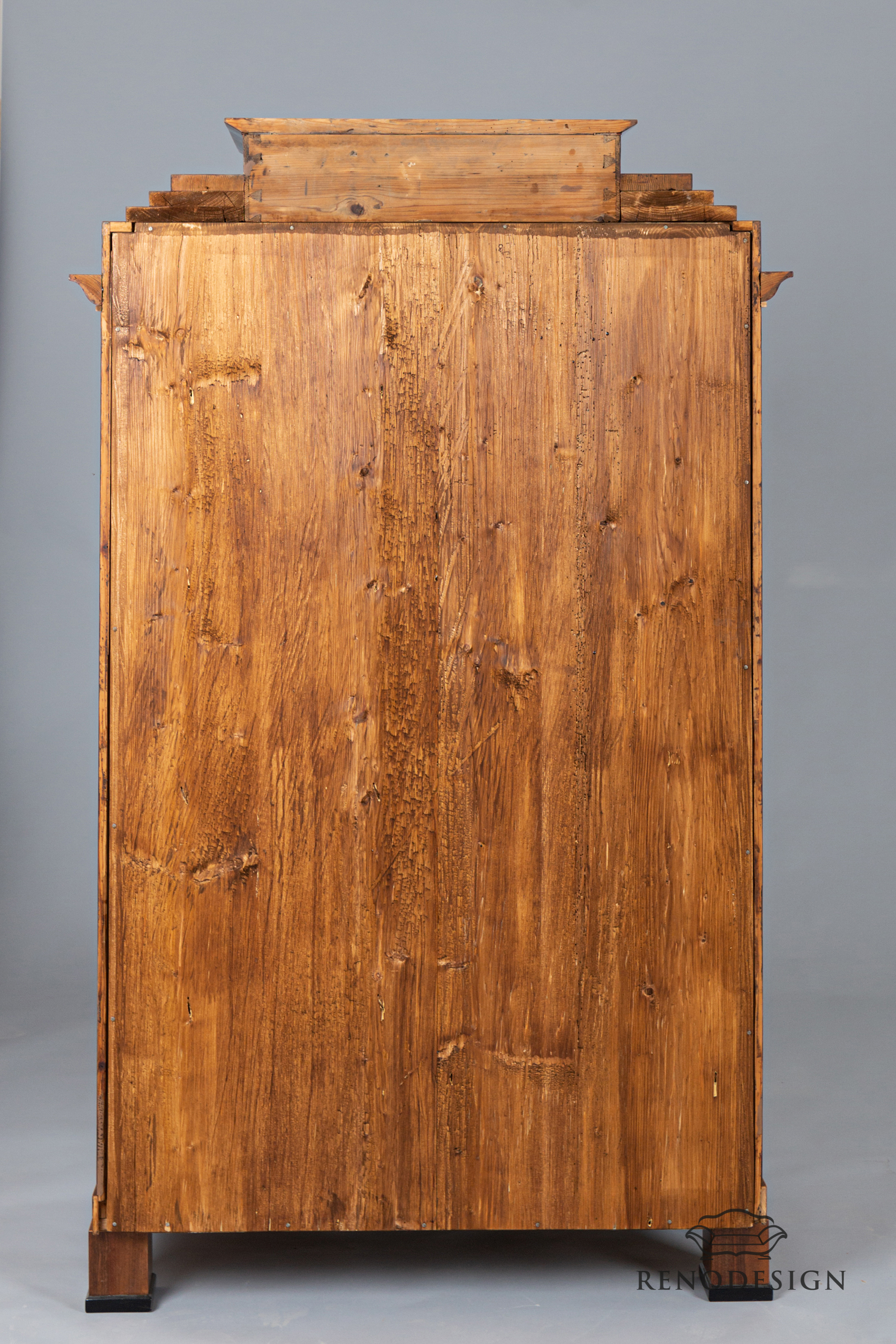 Klapsekretář biedermeier Rezervace