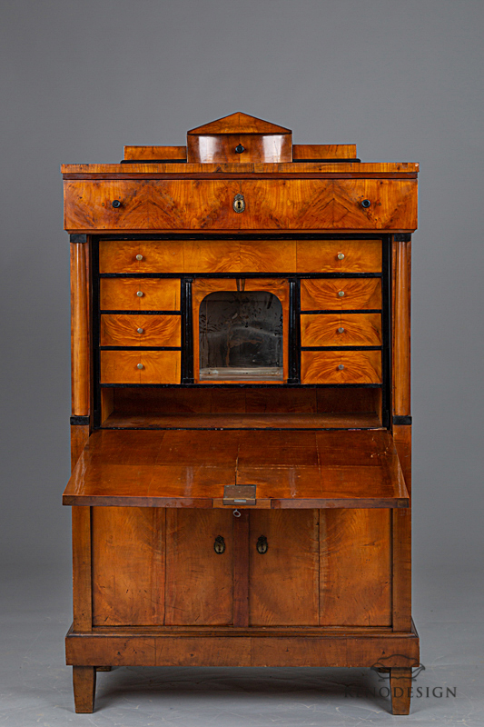 Klapsekretář biedermeier