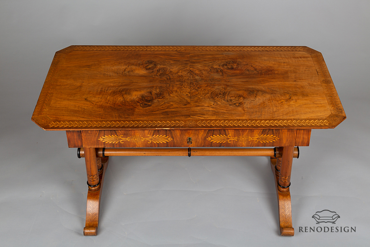 Stůl biedermeier