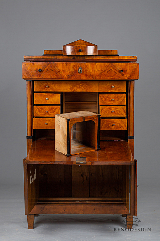 Klapsekretář biedermeier
