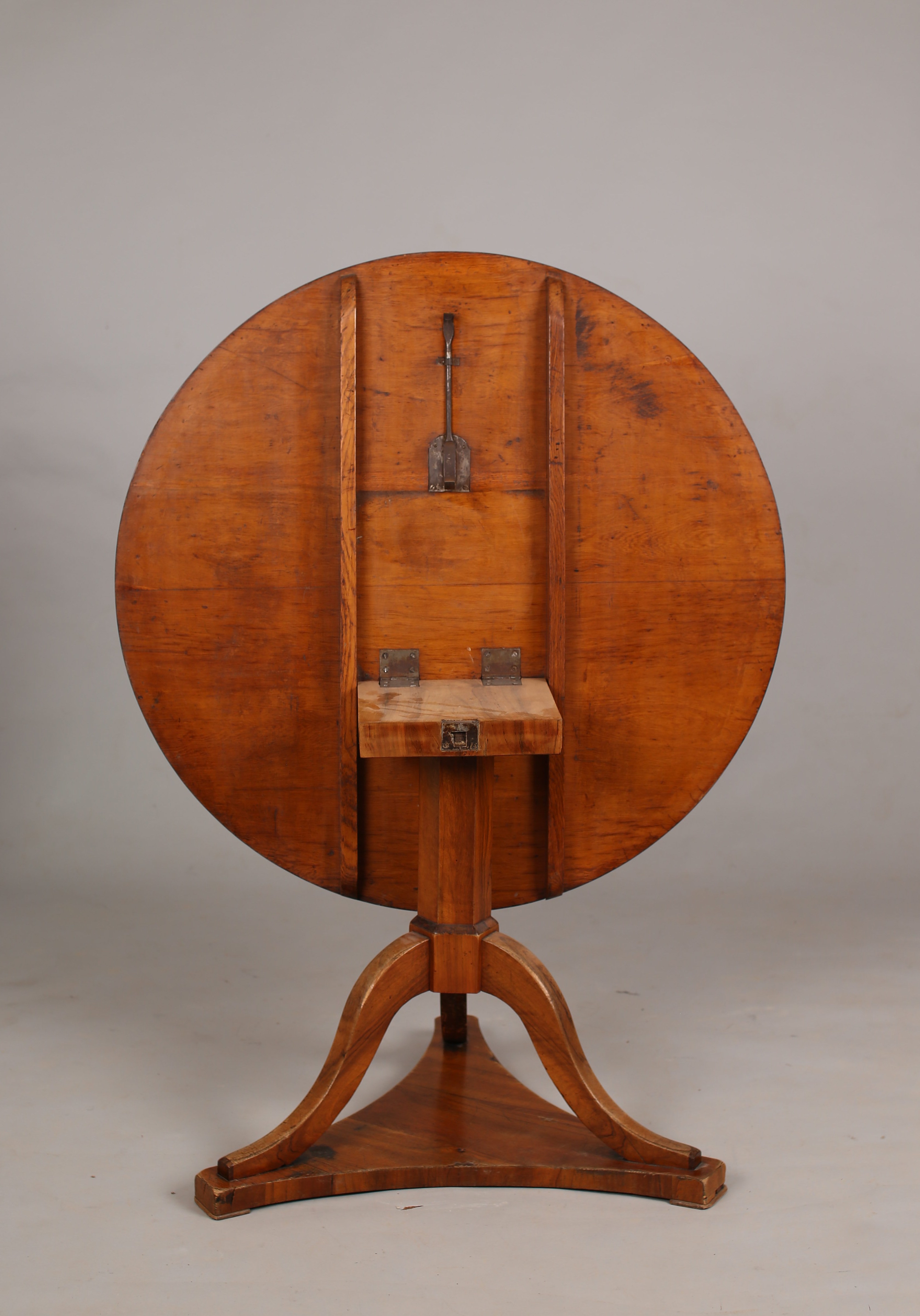 Stůl biedermeier