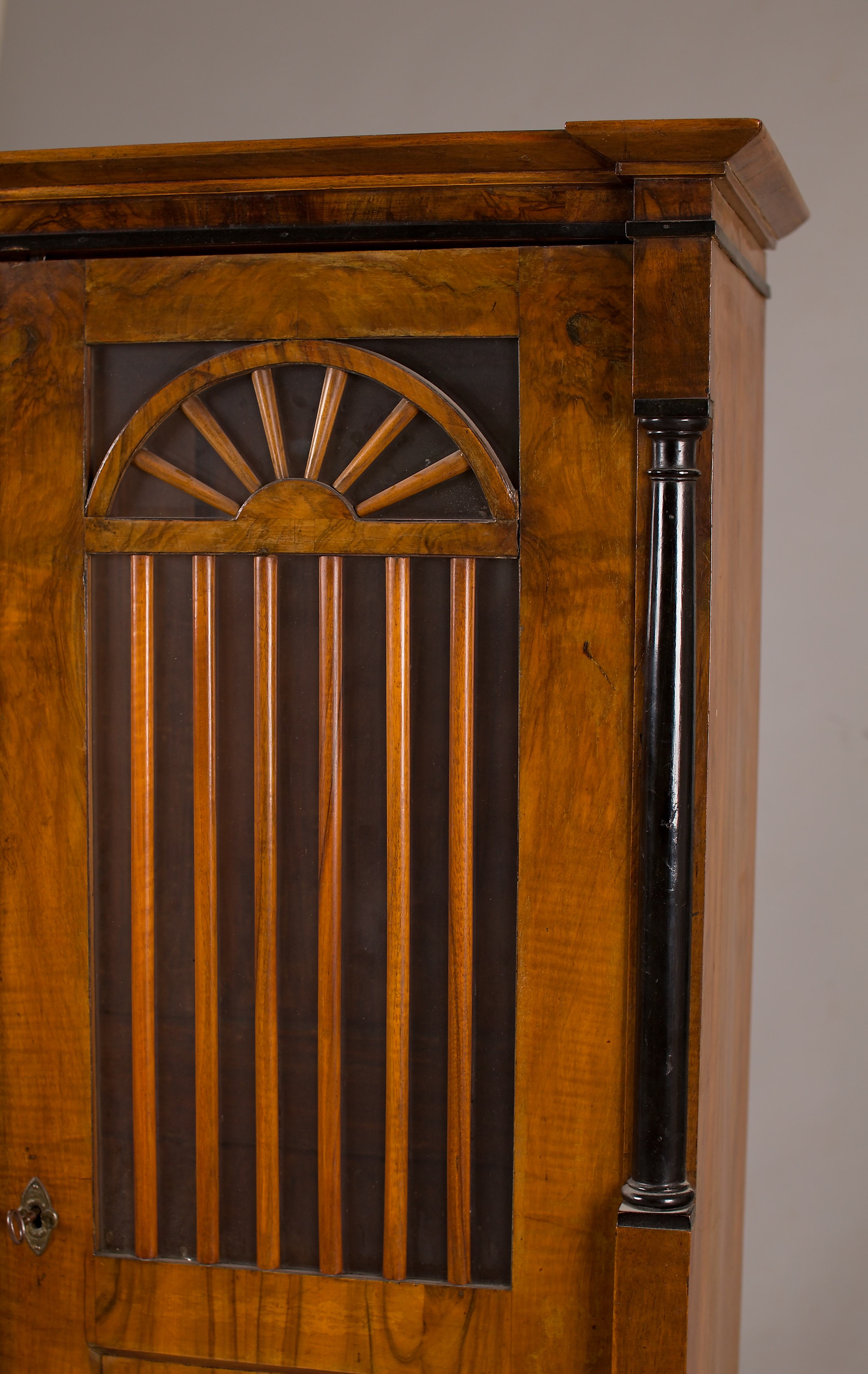 Knihovna biedermeier