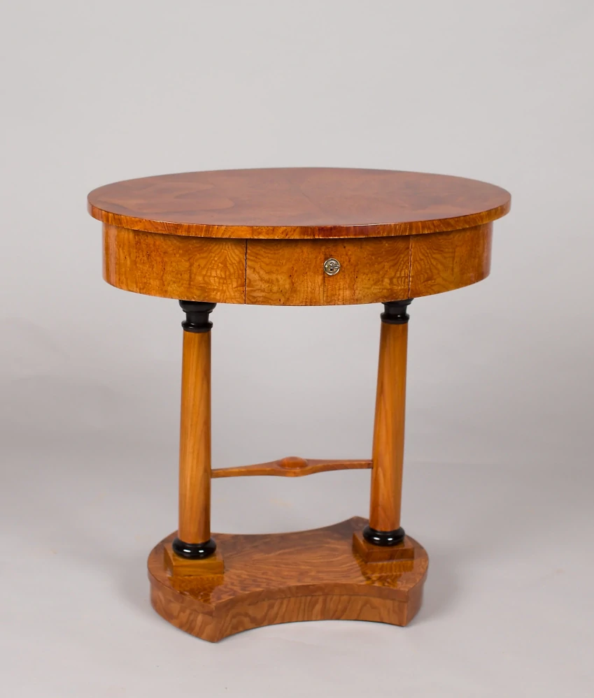 Stolek Biedermeier