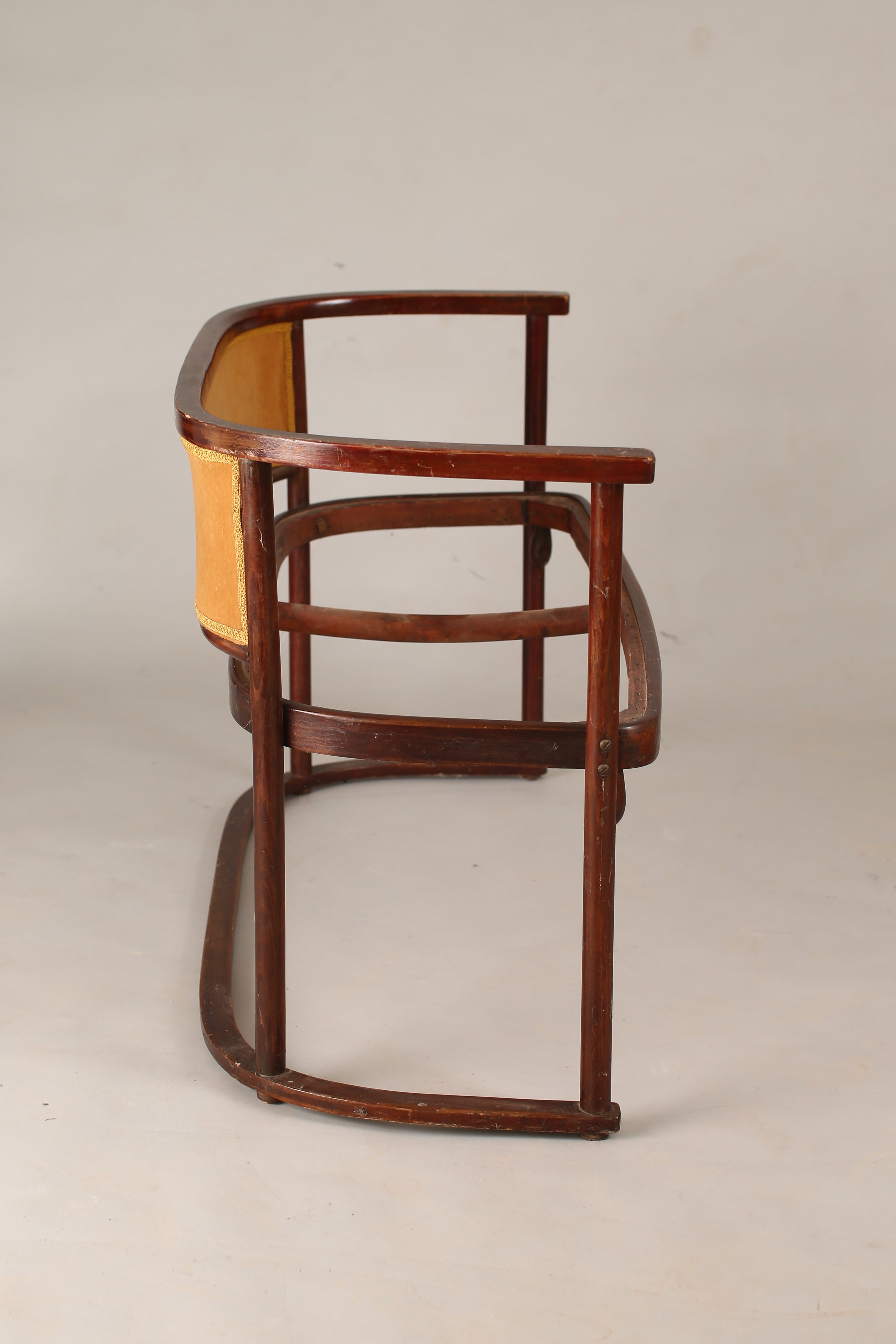 Lavička Thonet