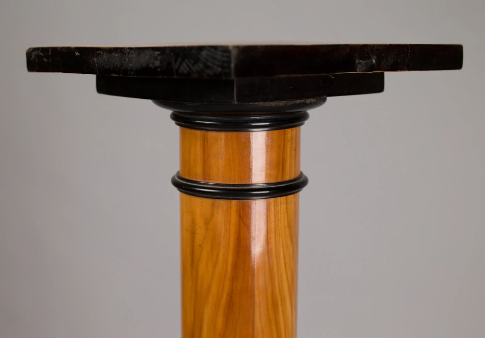 Sloup biedermeier