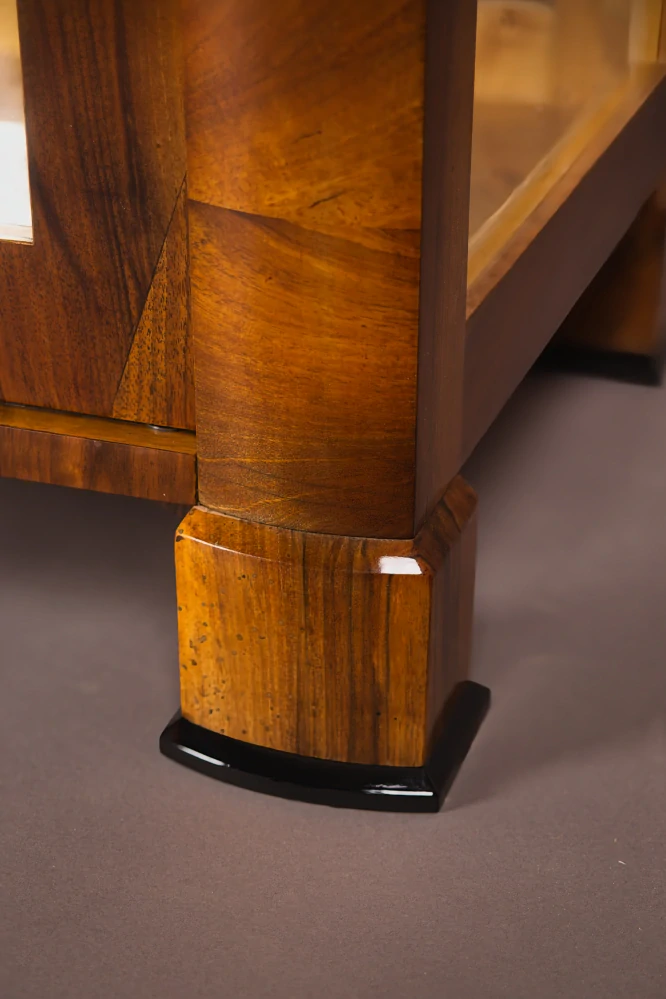 Biedermeier vitrína 1830