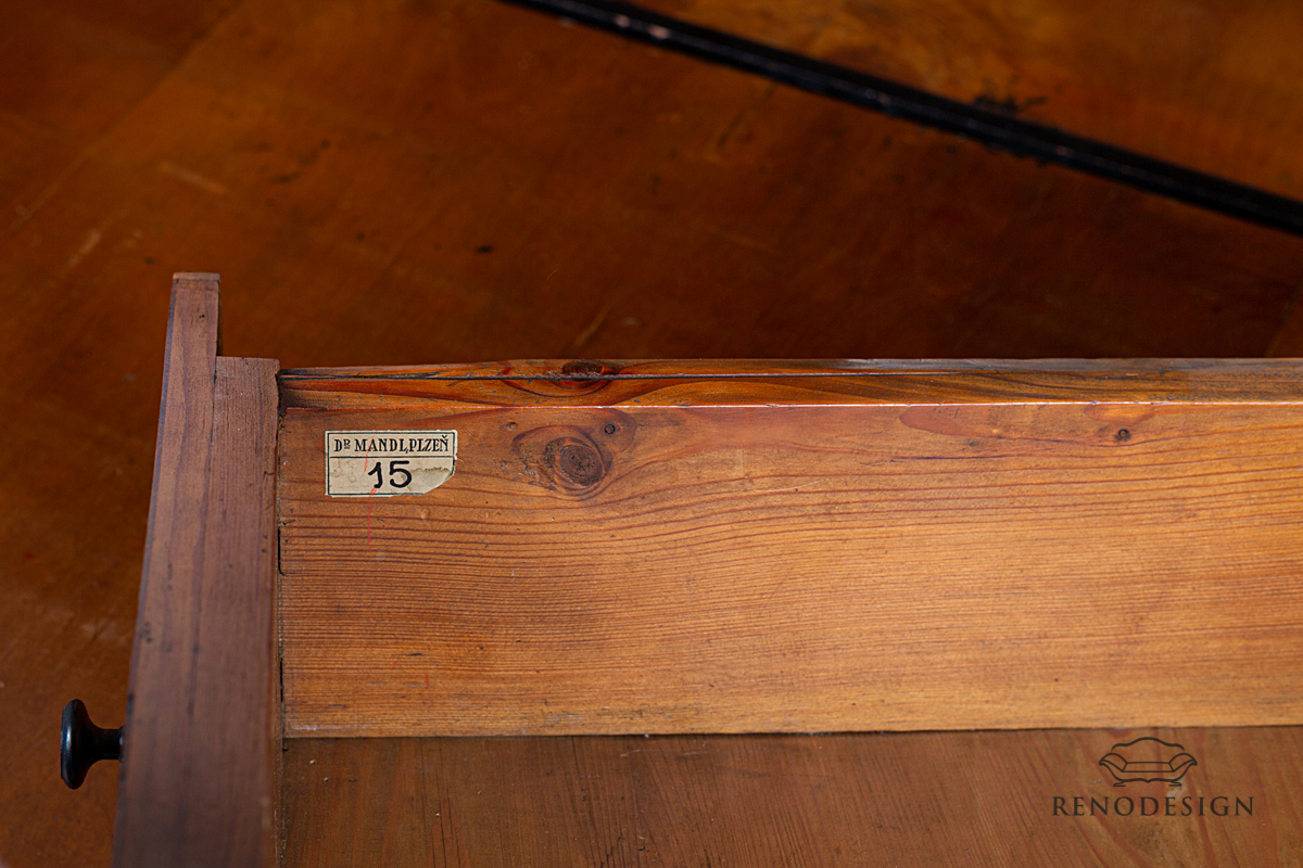 Klapsekretář biedermeier