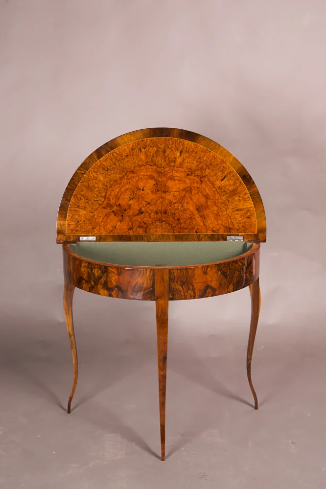 Biedermeier salonní stolek typu demi-lune
