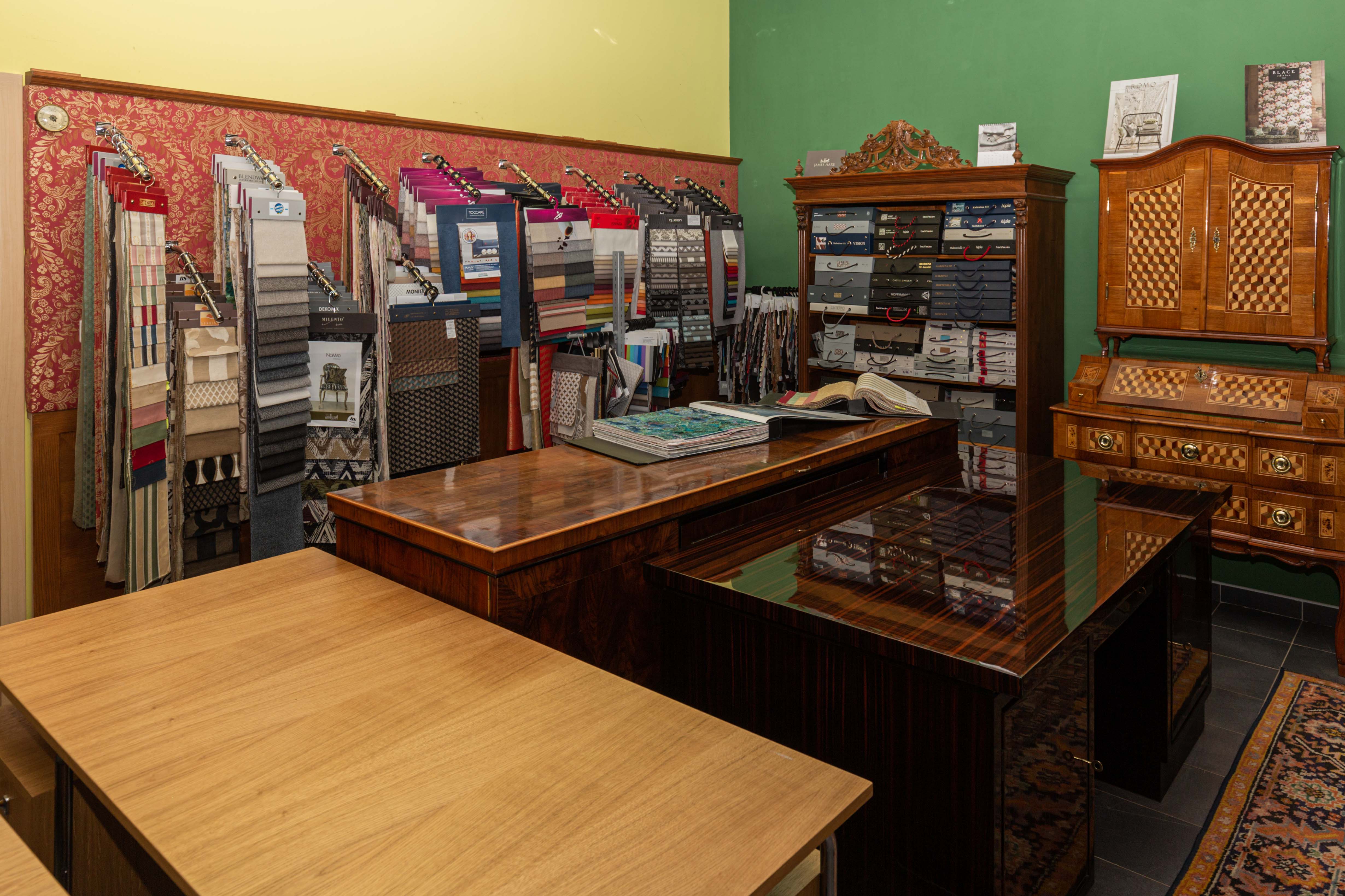 Galerie potahových látek, kůží a koženek RENODESIGN